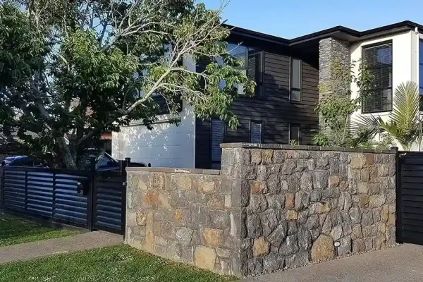 Stone Wall Constructed by stone masons in Montgomery AL